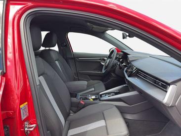 Audi A3 40 TFSIe — photo 5