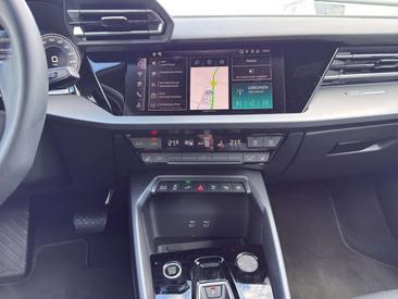 Audi A3 40 TFSIe — photo 7