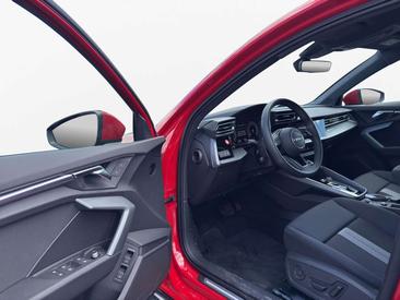 Audi A3 40 TFSIe — photo 16