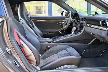 Porsche 991 GTS — photo 9