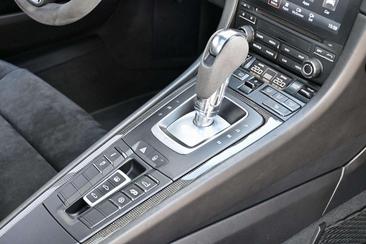 Porsche 991 GTS — photo 13