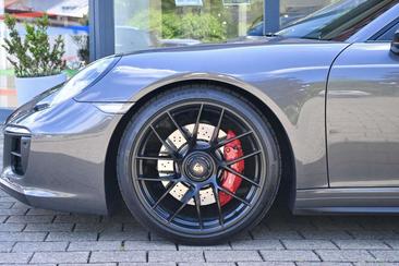 Porsche 991 GTS — photo 24