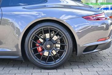 Porsche 991 GTS — photo 25