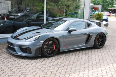 Porsche 718 Cayman GT4 RS
