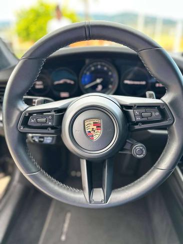 Porsche 992 I Carrera 4S — photo 10