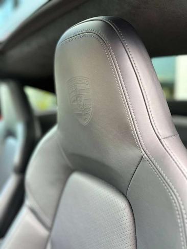 Porsche 992 I Carrera 4S — photo 12