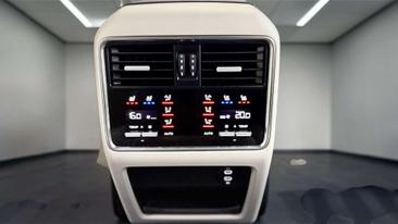 Porsche Cayenne III Turbo S — photo 24