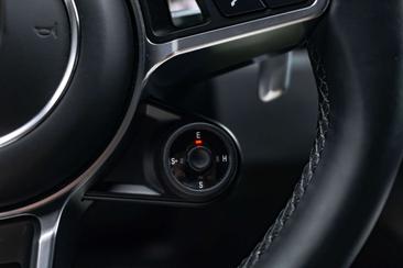 Porsche Cayenne III E-Hybrid — photo 28