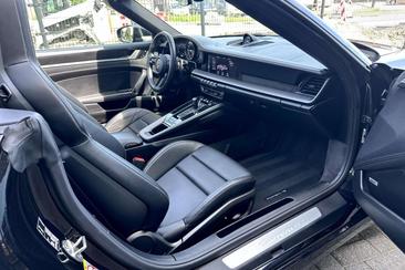Porsche 992 I Carrera 4S — photo 14