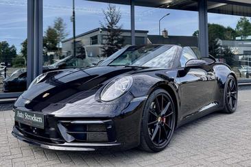Porsche 992 I Carrera 4S — photo 31