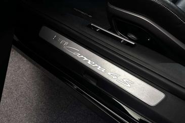Porsche 992 I Carrera 4S — photo 33