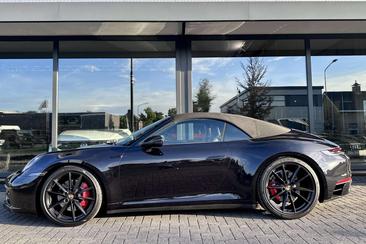 Porsche 992 I Carrera 4S — photo 40