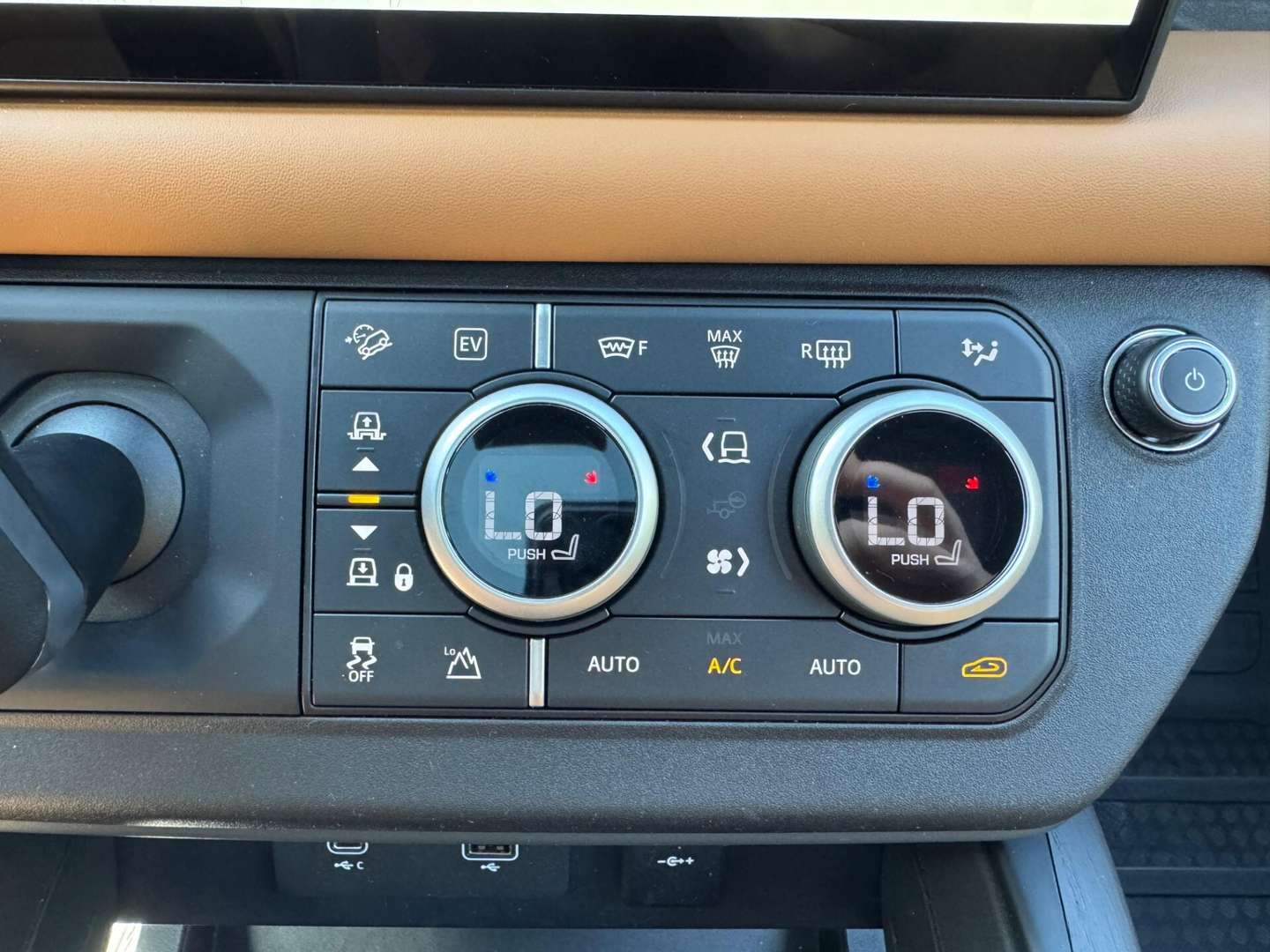 Land Rover Defender 110 P300e X - 2024 - Joinsteer - #11
