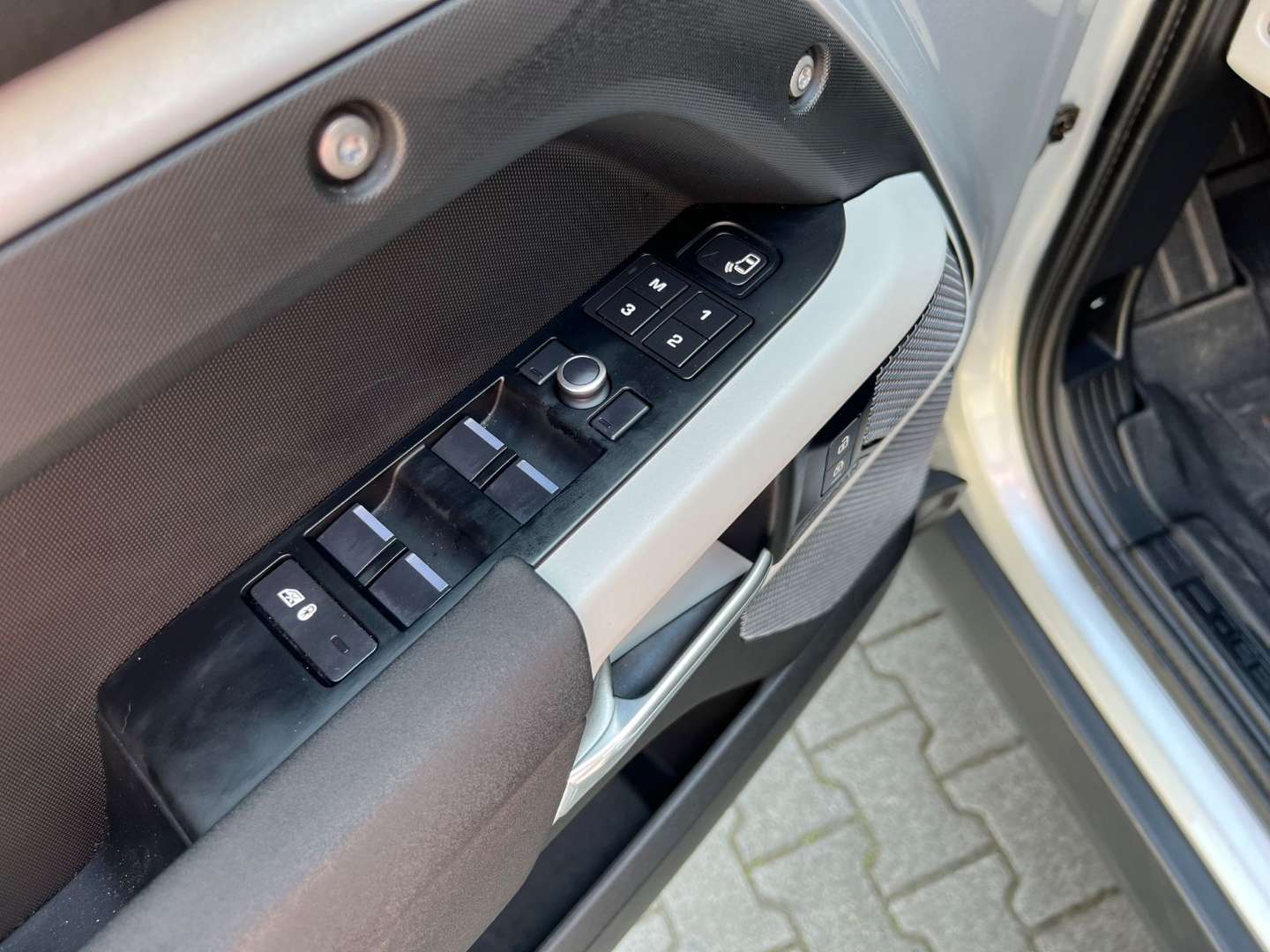 Land Rover Defender 110 SE - 2020 - Joinsteer - #9