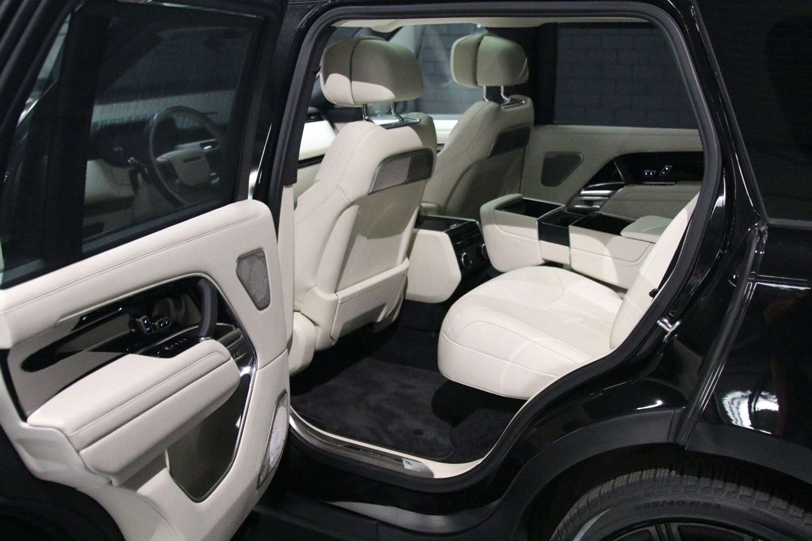 Land Rover Range Rover D350 Autobiography SV Edition - 2022 - Joinsteer - #12