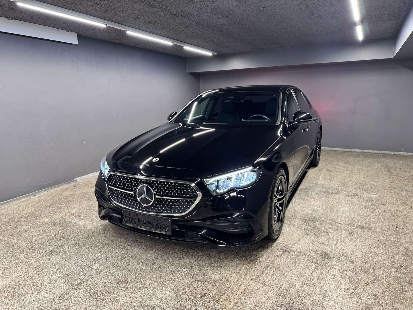 Mercedes Classe E 220 AMG-LINE - 2023 - Joinsteer - #1