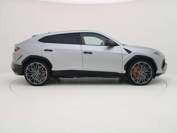 Lamborghini Urus — photo 6