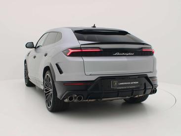 Lamborghini Urus — photo 10