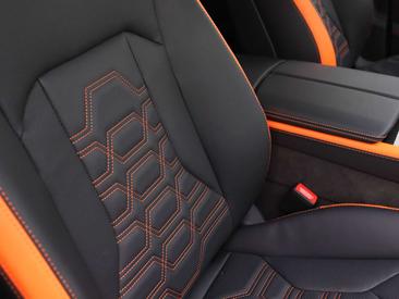 Lamborghini Urus — photo 17