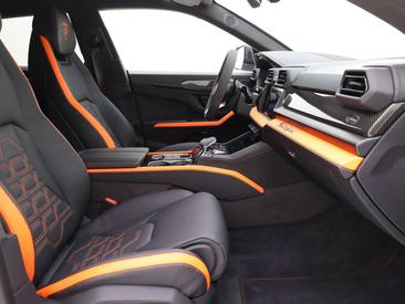 Lamborghini Urus — photo 20