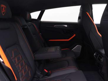 Lamborghini Urus — photo 23
