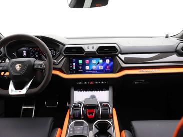 Lamborghini Urus — photo 24