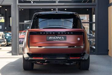 Land Rover Range Rover SV SVO Colour Bespoke P550e SV PHEV — photo 4