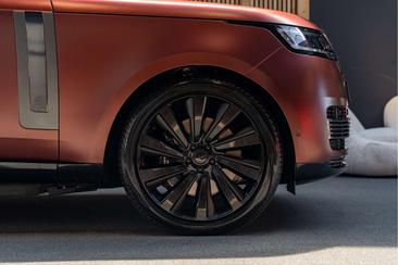 Land Rover Range Rover SV SVO Colour Bespoke P550e SV PHEV — photo 14