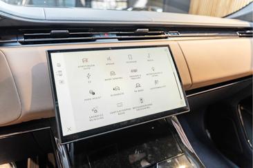 Land Rover Range Rover Sport Autobiography P550e — photo 38