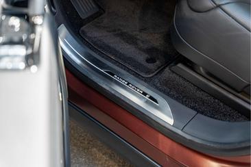 Land Rover Range Rover SV SVO Colour Bespoke P550e SV PHEV — photo 30