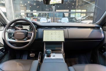 Land Rover Range Rover SV SVO Colour Bespoke P550e SV PHEV — photo 32
