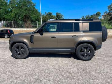 Land Rover Defender 110 SE 3.0d I6 Mhev 200cv — photo 3