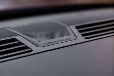 Land Rover Range Rover SV SVO Colour Bespoke P550e SV PHEV — photo 41