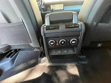 Land Rover Defender 110 SE 3.0d I6 Mhev 200cv — photo 21