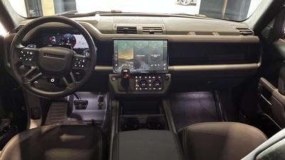 Land Rover Defender 110 P635 OCTA Black Edition Lichte Vracht Noir