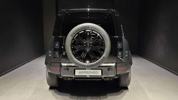 Land Rover Defender 110 P635 OCTA Black Edition Lichte Vracht Noir — photo 7