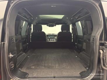 Land Rover Defender 110 D250 SE AWD Auto 24MY Gris — photo 15