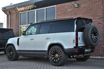 Land Rover Defender 110 D250 3.0 SE — photo 5