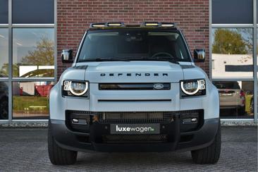 Land Rover Defender 110 D250 3.0 SE — photo 6