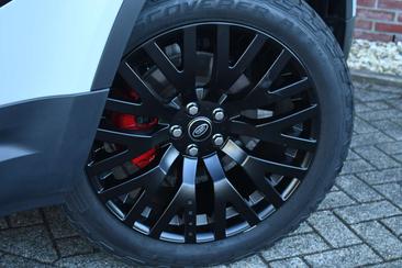 Land Rover Defender 110 D250 3.0 SE — photo 8