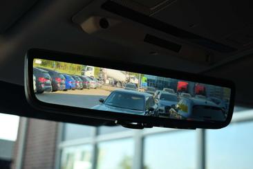 Land Rover Defender 110 D250 3.0 SE — photo 14
