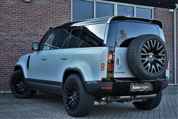 Land Rover Defender 110 D250 3.0 SE — photo 19