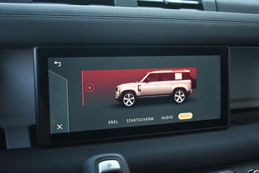 Land Rover Defender 110 D250 3.0 SE — photo 28