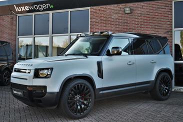 Land Rover Defender 110 D250 3.0 SE — photo 30