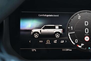 Land Rover Defender 110 D250 3.0 SE — photo 48