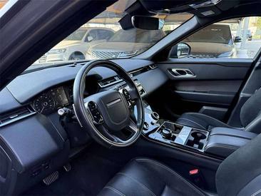Land Rover Range Rover Velar R-Dynamic 2.0d I4 — photo 10