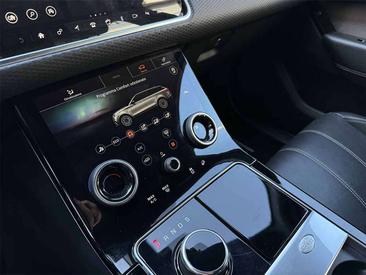 Land Rover Range Rover Velar R-Dynamic 2.0d I4 — photo 14