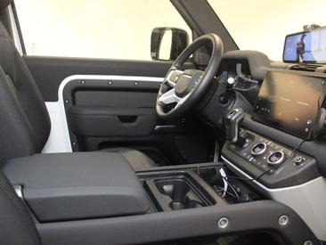 Land Rover Defender 90 Hard Top AHK LED DAB Blanc 3.0 D200 — photo 4