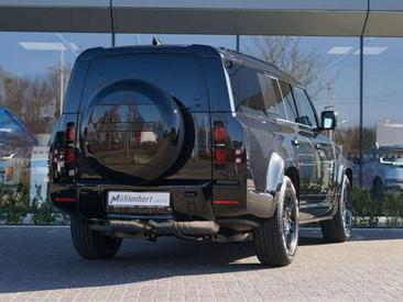 Land Rover Defender 130 3.0 X-Dynamic SE LED PANO 360° Noir — photo 2
