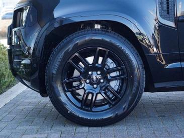 Land Rover Defender 130 3.0 X-Dynamic SE LED PANO 360° Noir — photo 11